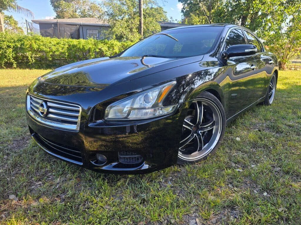 2014 NISSAN Maxima