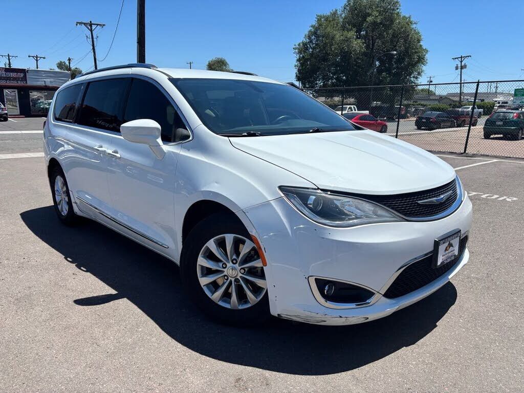 2019 CHRYSLER Pacifica