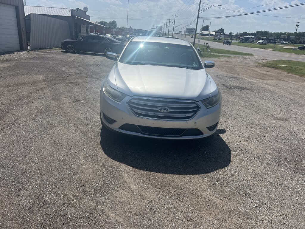 2015 FORD Taurus
