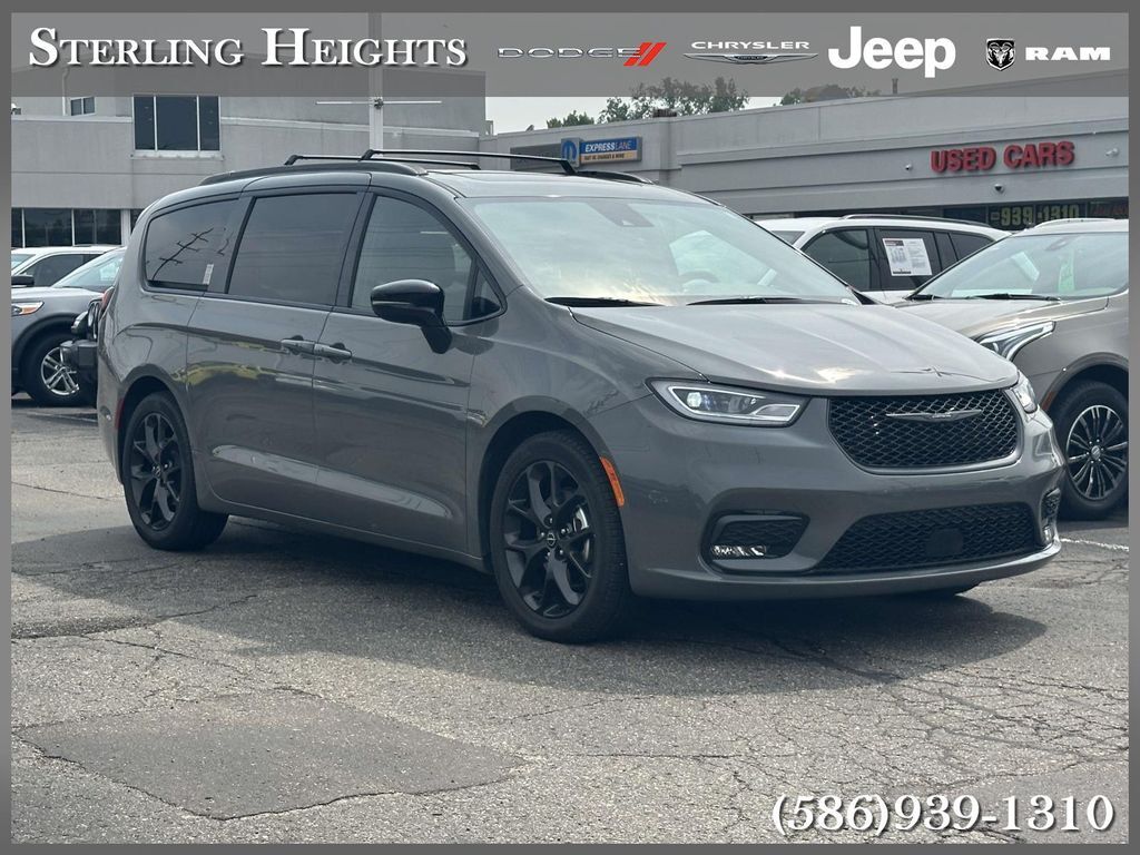 2025 CHRYSLER Pacifica