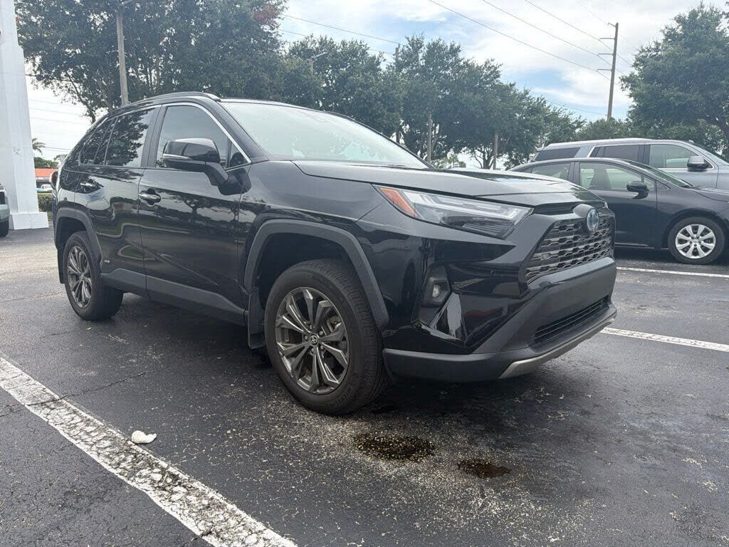 2024 TOYOTA RAV4