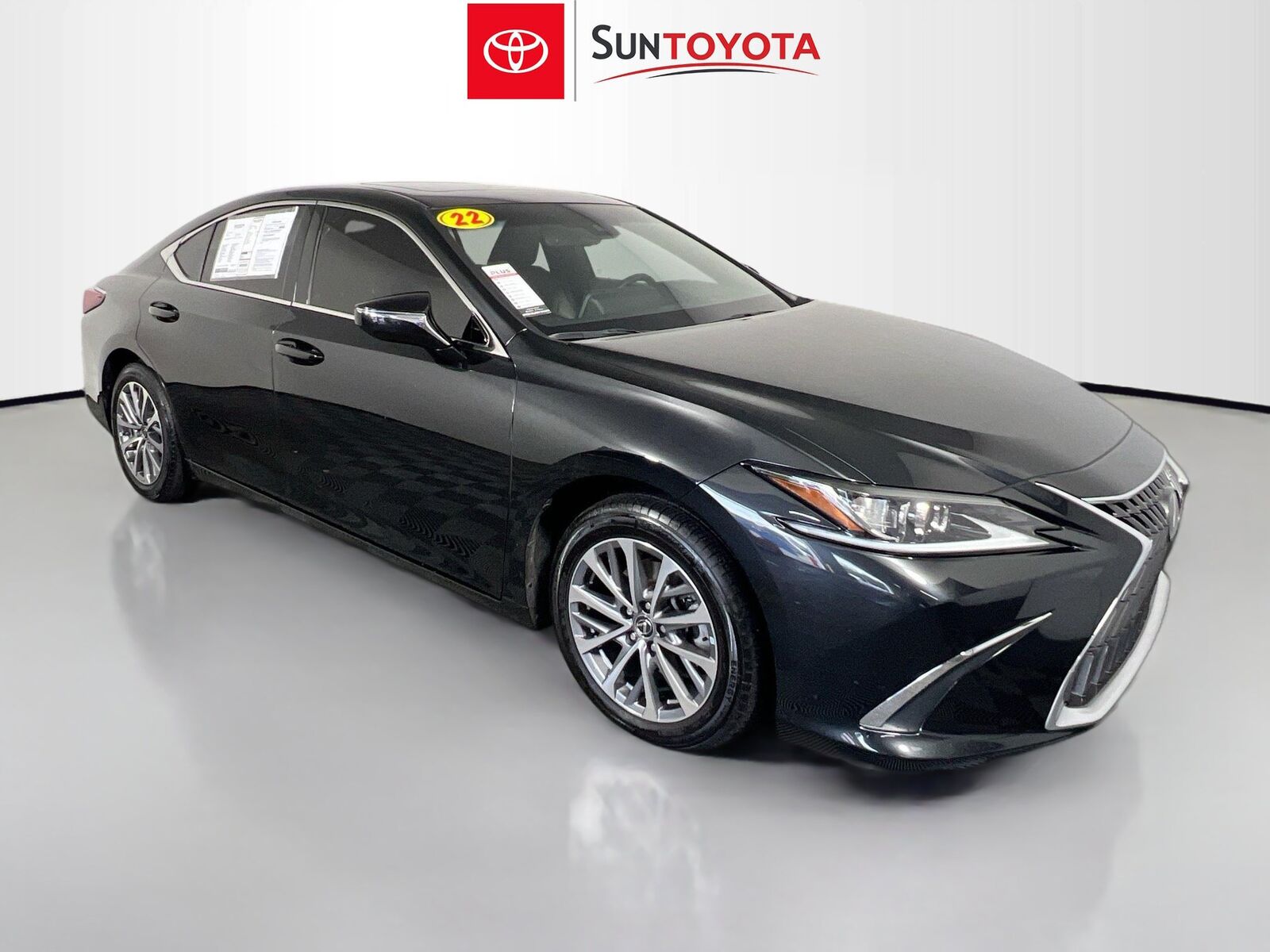 2022 LEXUS ES