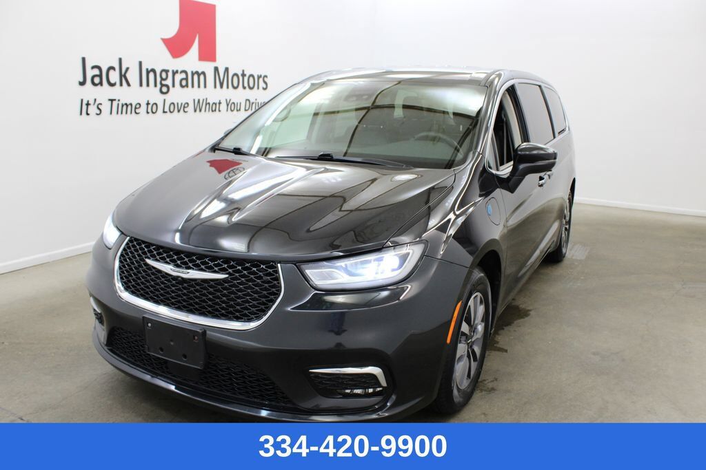 2023 CHRYSLER Pacifica