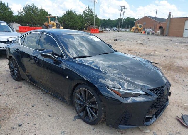 2022 LEXUS IS