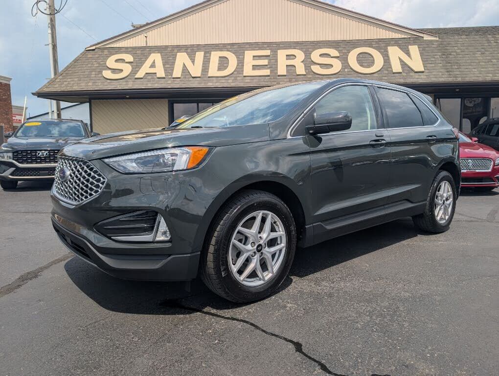 2023 FORD Edge