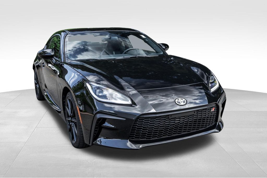 2025 TOYOTA GR86