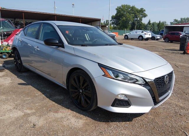 2022 NISSAN Altima