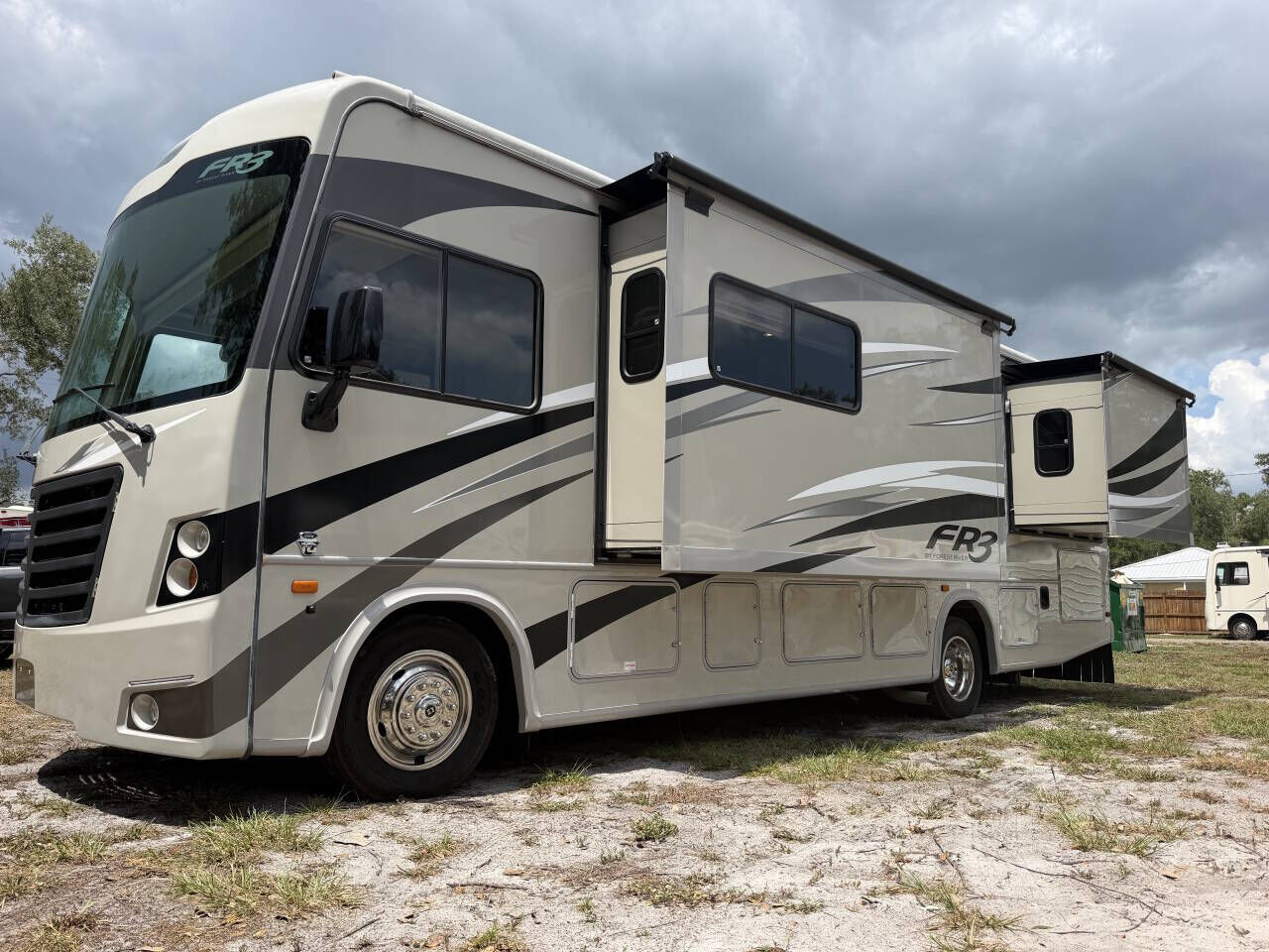 2016 FORD Motorhome Chassis