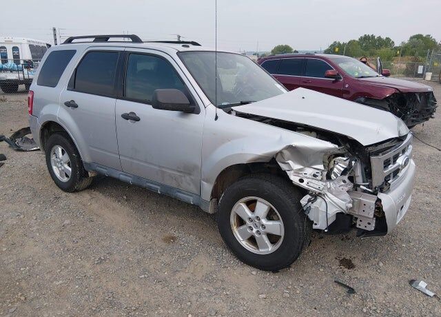 2010 FORD Escape