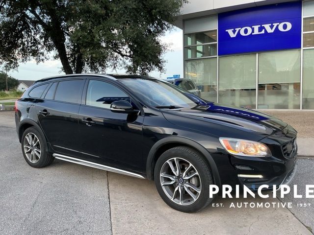 2018 VOLVO V60