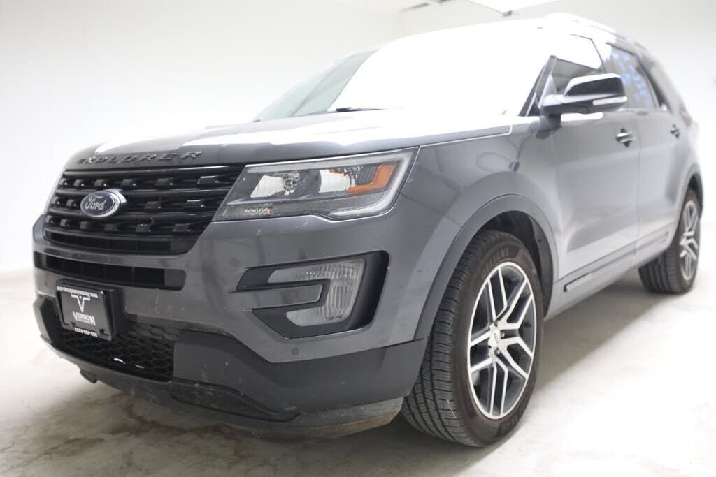 2017 FORD Explorer