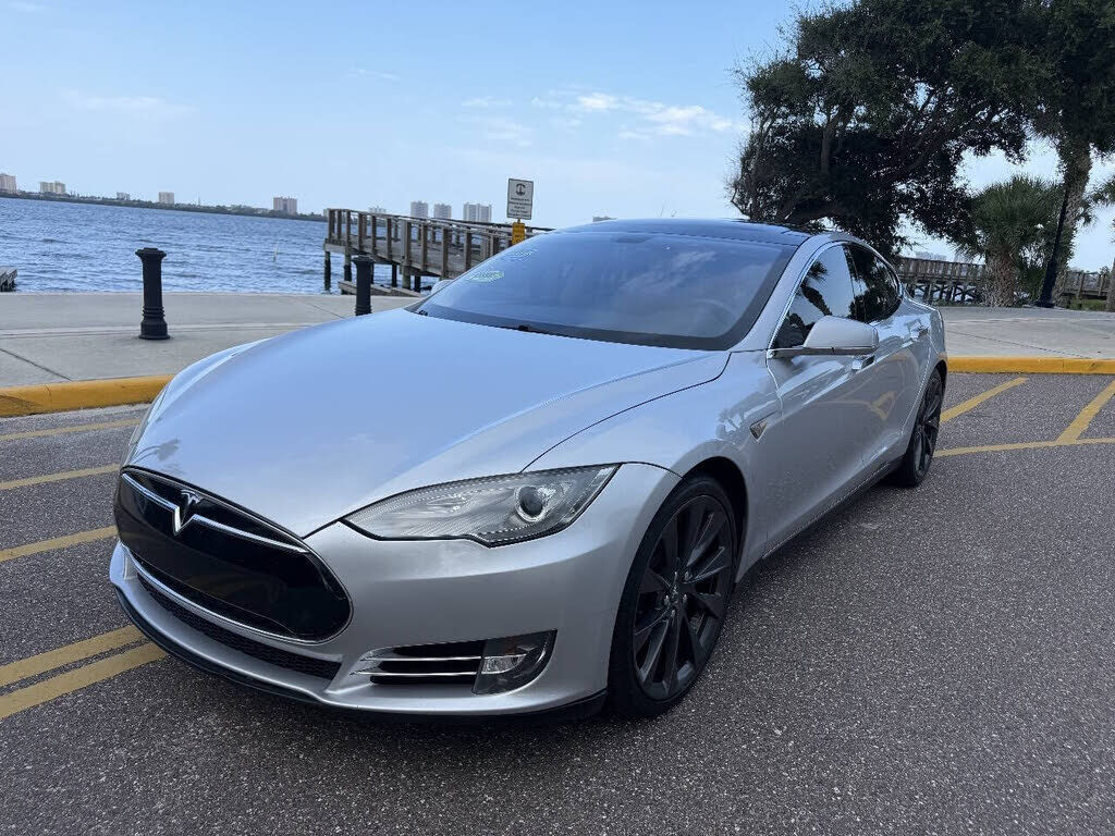 2013 TESLA Model S