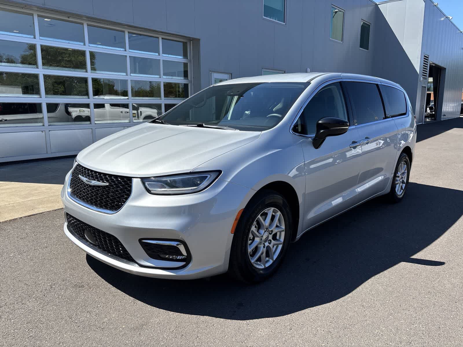 2024 CHRYSLER Pacifica