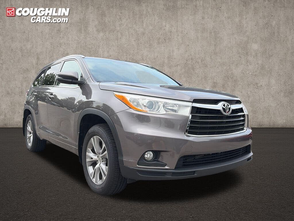 2014 TOYOTA Highlander