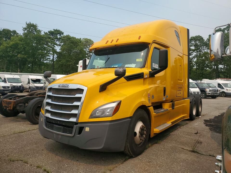 2020 FREIGHTLINER New Cascadia 126" Sleepercab