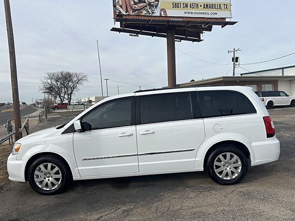 2014 CHRYSLER Town and Country