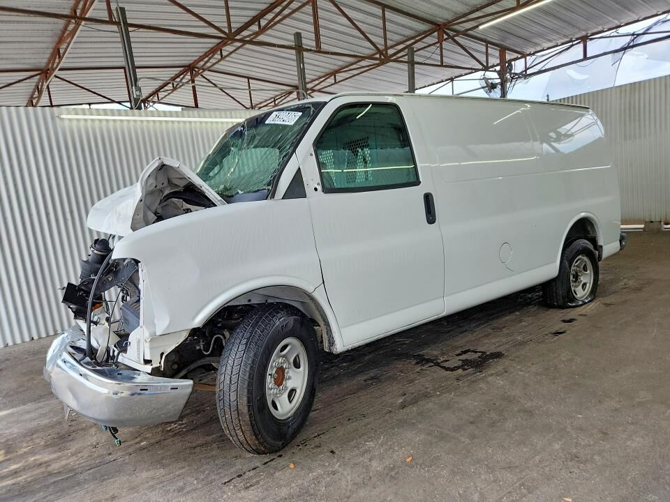 2016 GMC Savana