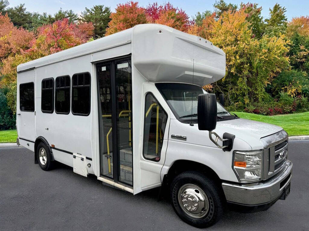 2016 FORD E-350