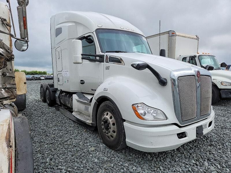 2021 KENWORTH T680