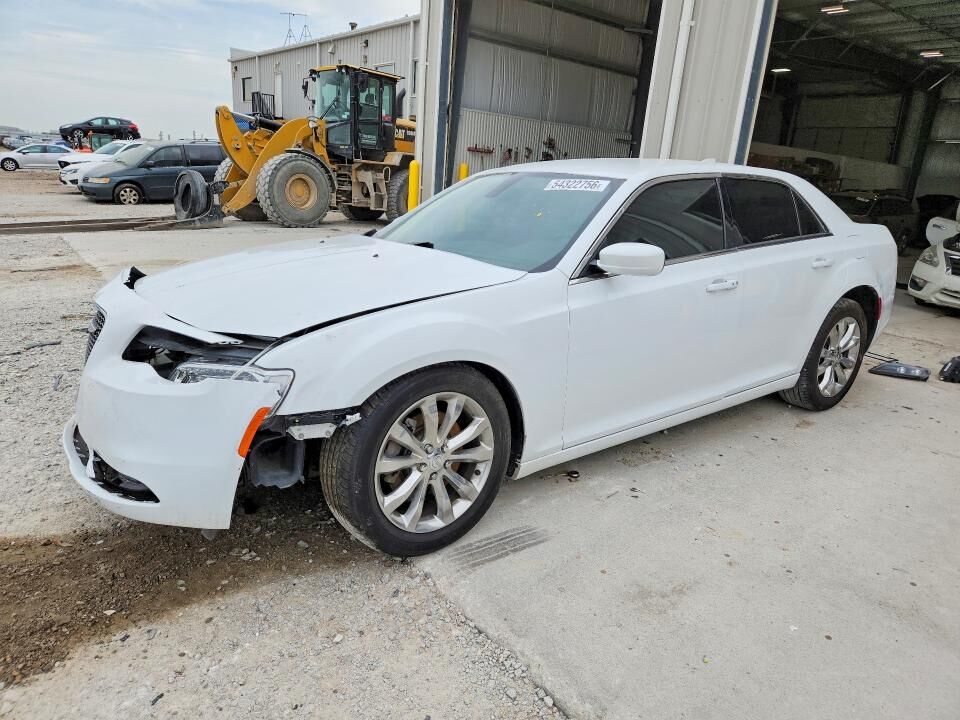 2017 CHRYSLER 300