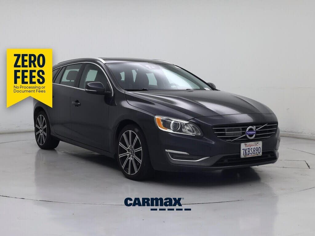 2015 VOLVO V60