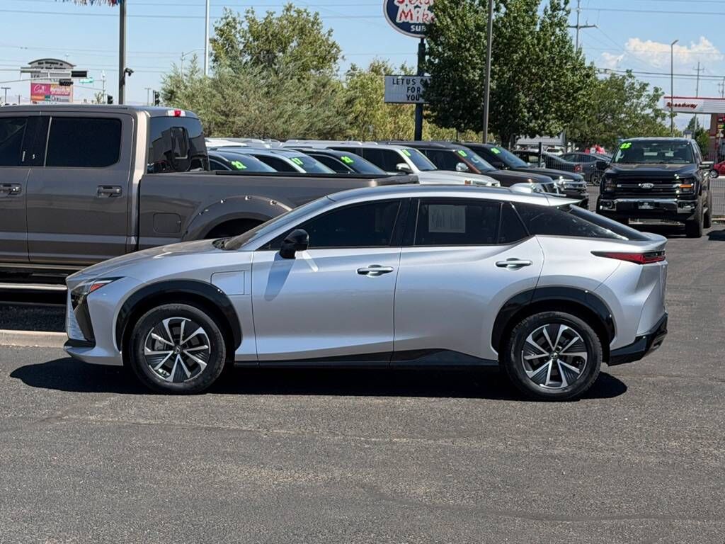 2023 Lexus RZ 450e