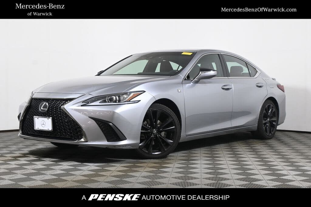 2022 LEXUS ES