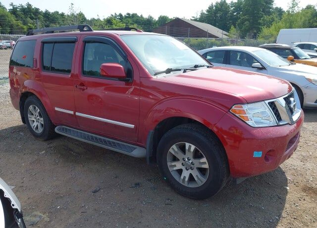 2012 NISSAN Pathfinder