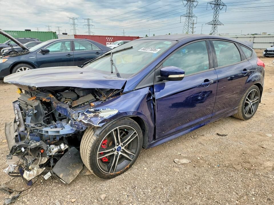 2017 FORD Focus