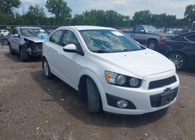 2015 CHEVROLET Sonic