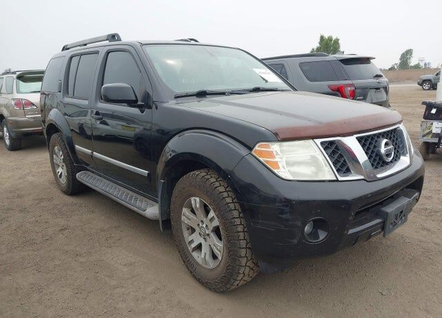 2011 NISSAN Pathfinder