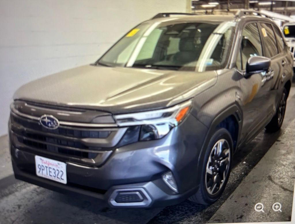 2025 SUBARU Forester