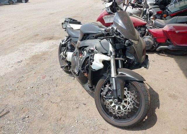 2006 HONDA CB
