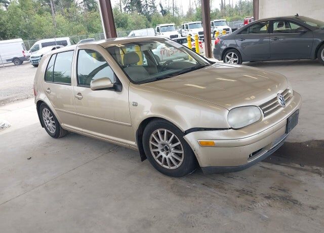 2005 VOLKSWAGEN Golf