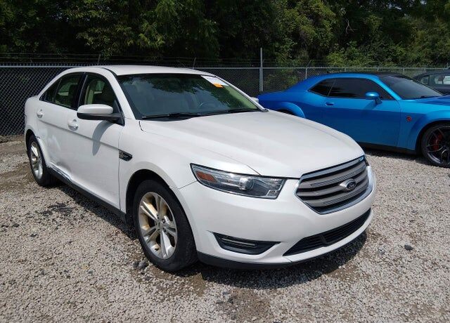 2013 FORD Taurus