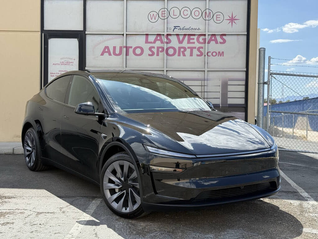 2026 TESLA Model Y