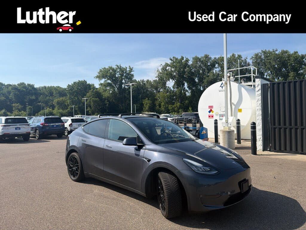 2021 TESLA Model Y