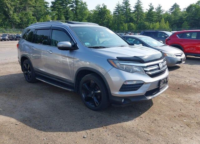 2017 HONDA Pilot