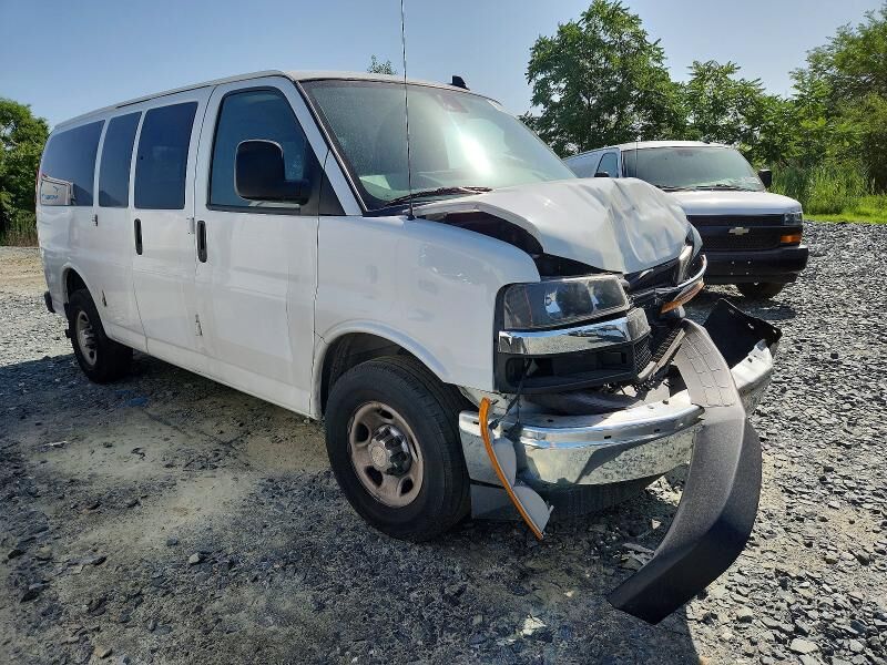 2019 CHEVROLET Express