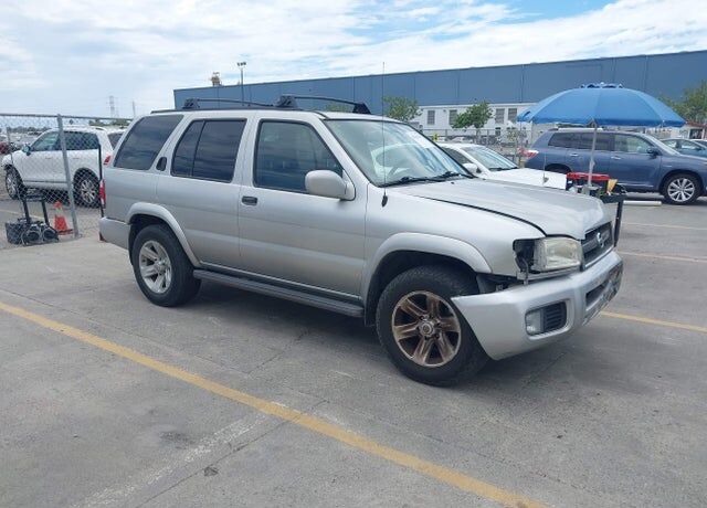 2002 NISSAN Pathfinder