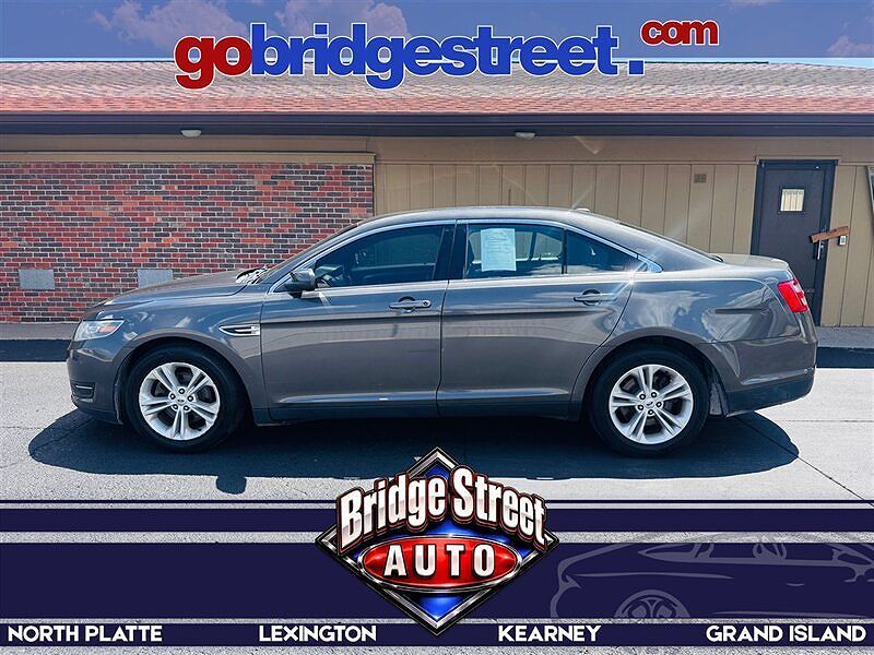 2015 FORD Taurus