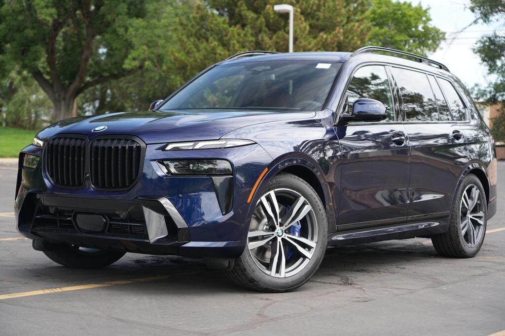 2027 BMW X7
