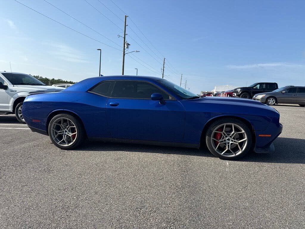 2022 DODGE Challenger