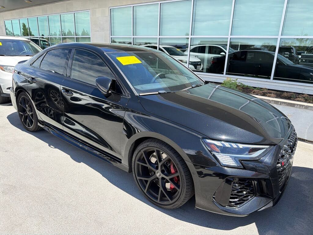 2024 AUDI RS3