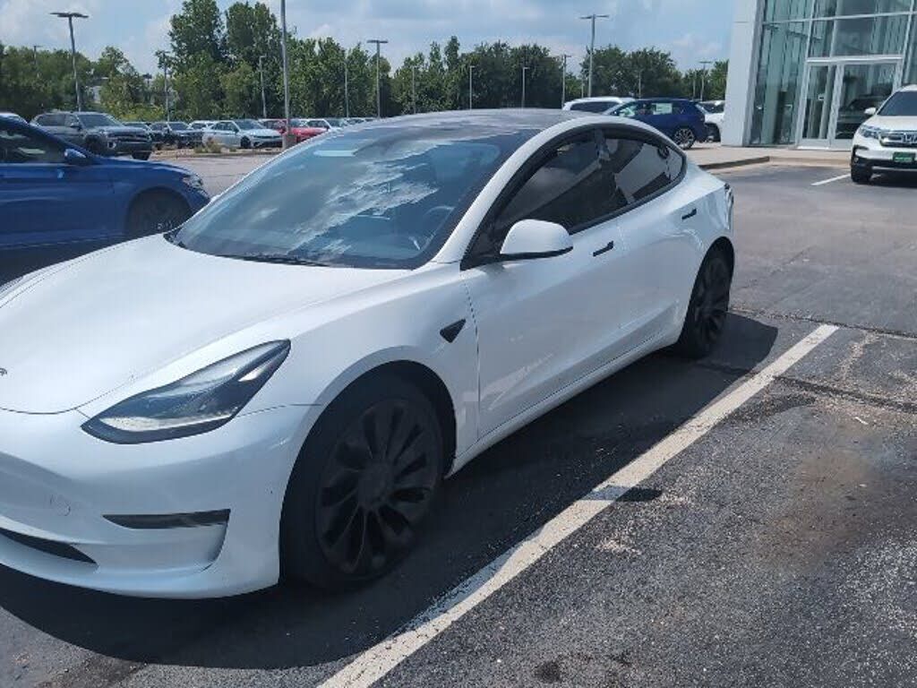 2023 TESLA Model 3