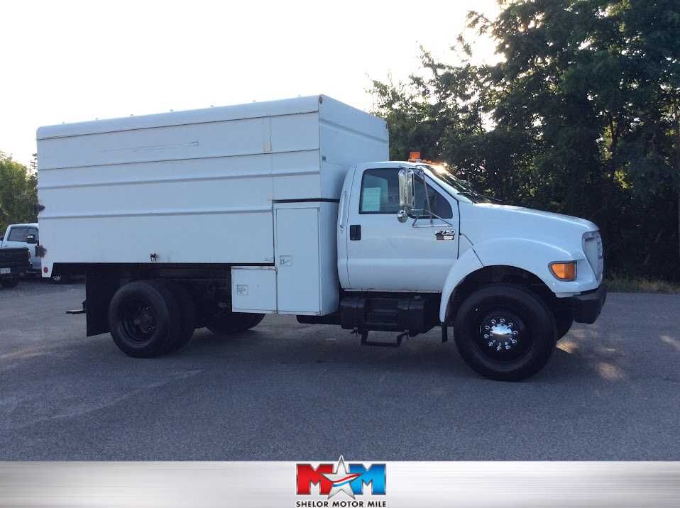 2003 FORD F-750