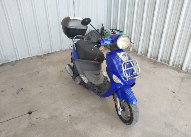 2015 GENUINE SCOOTERS Buddy