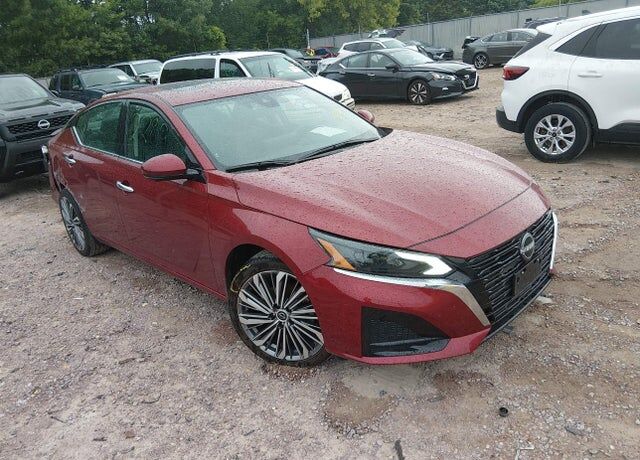 2024 NISSAN Altima