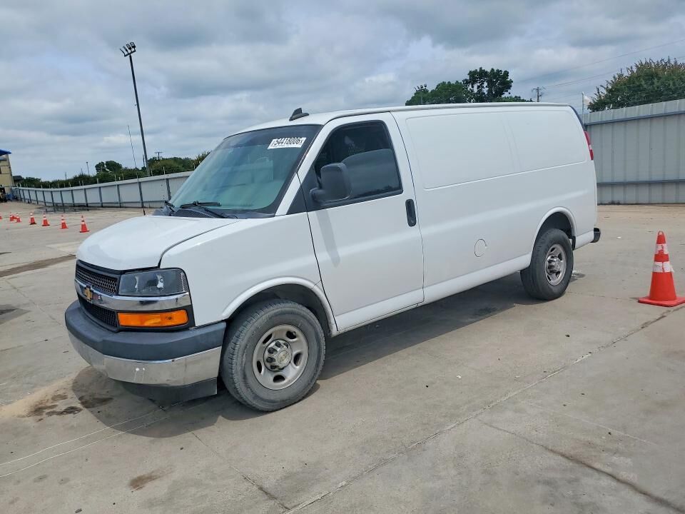 2020 CHEVROLET Express
