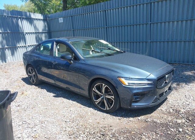 2024 VOLVO S60